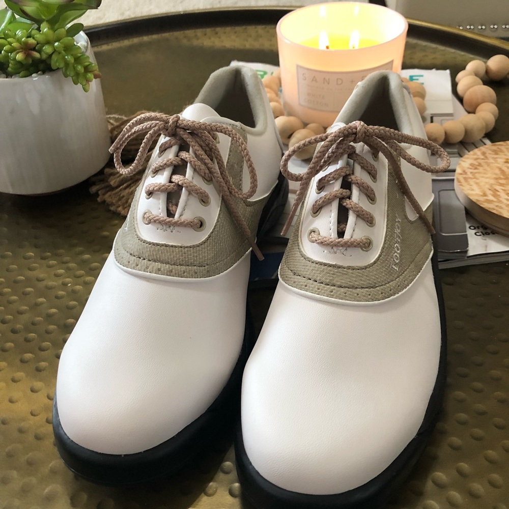 Ladies Footjoy golf shoes